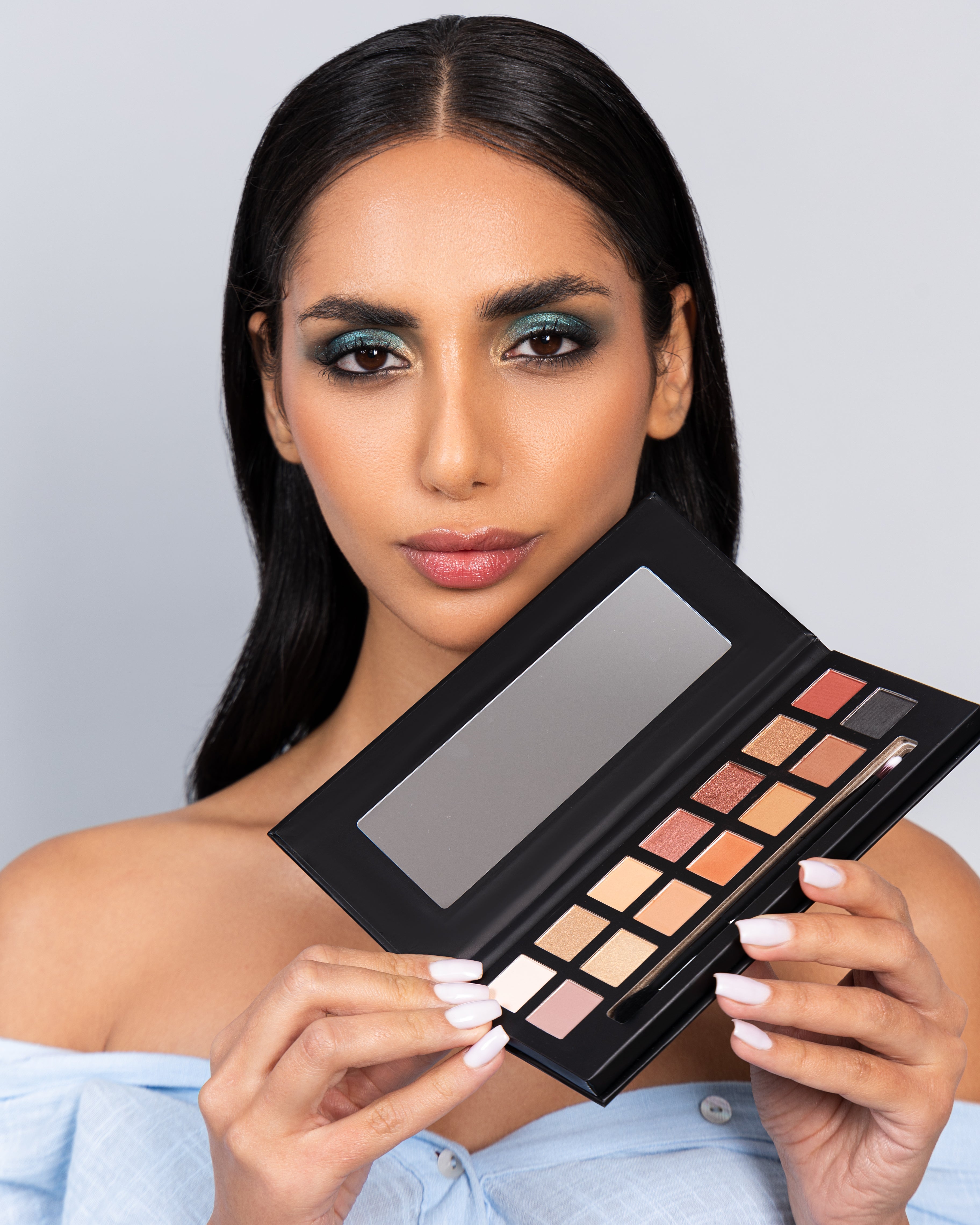 Glam Artistry Palette