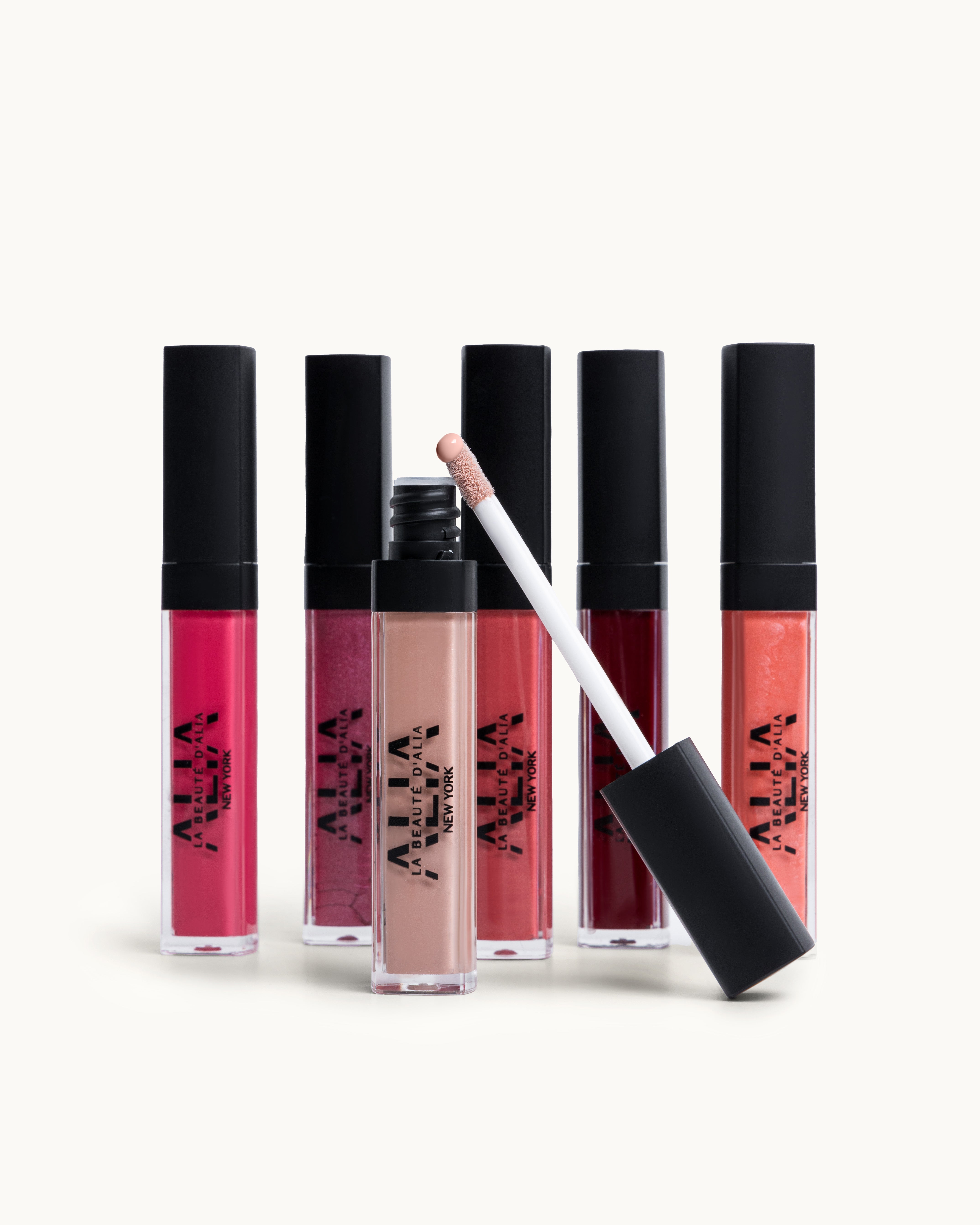 Lip Gloss: High-Shine, Non-Sticky Color for Every Tone