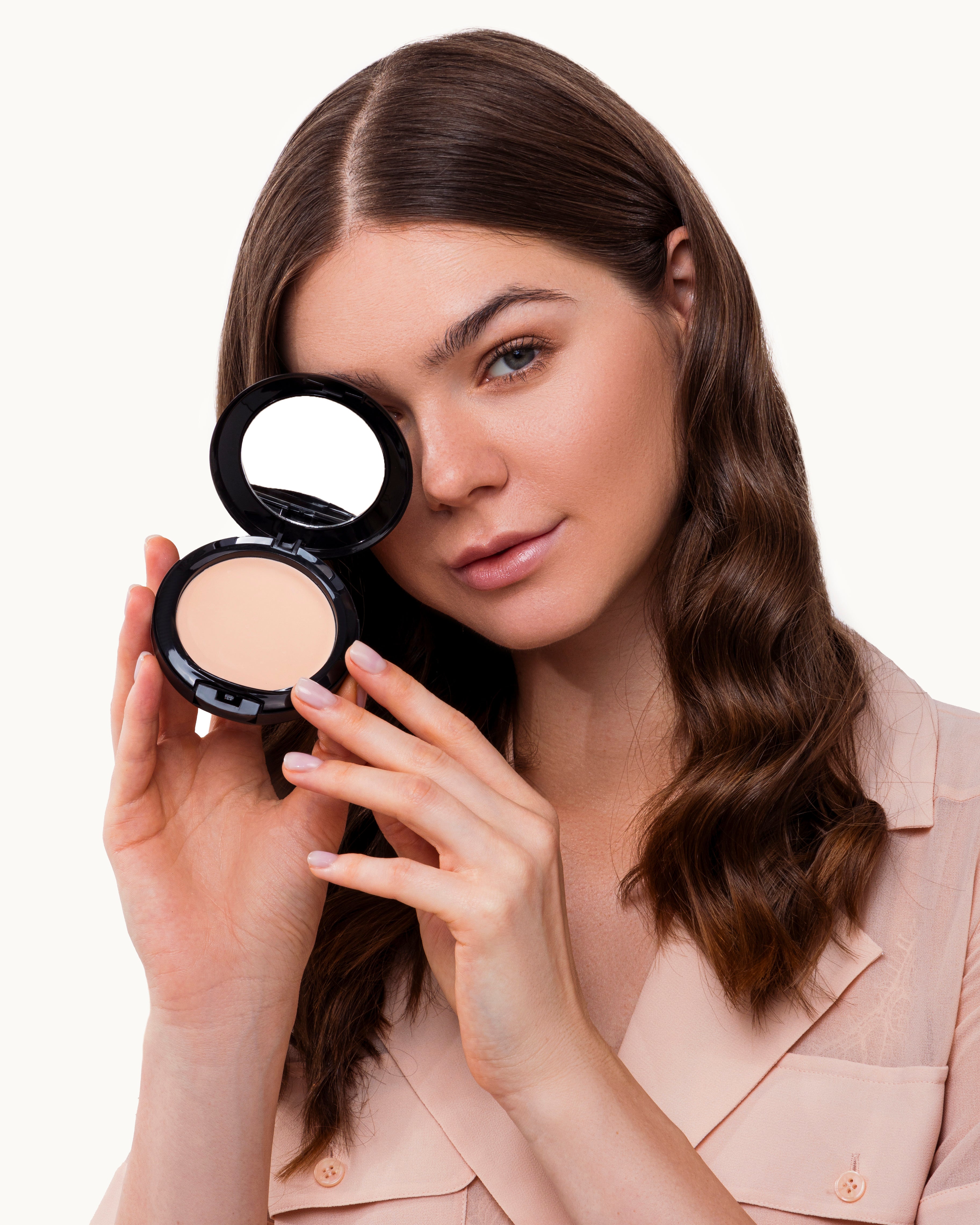 HD Mineral Cream Foundation: Long-Lasting Coverage