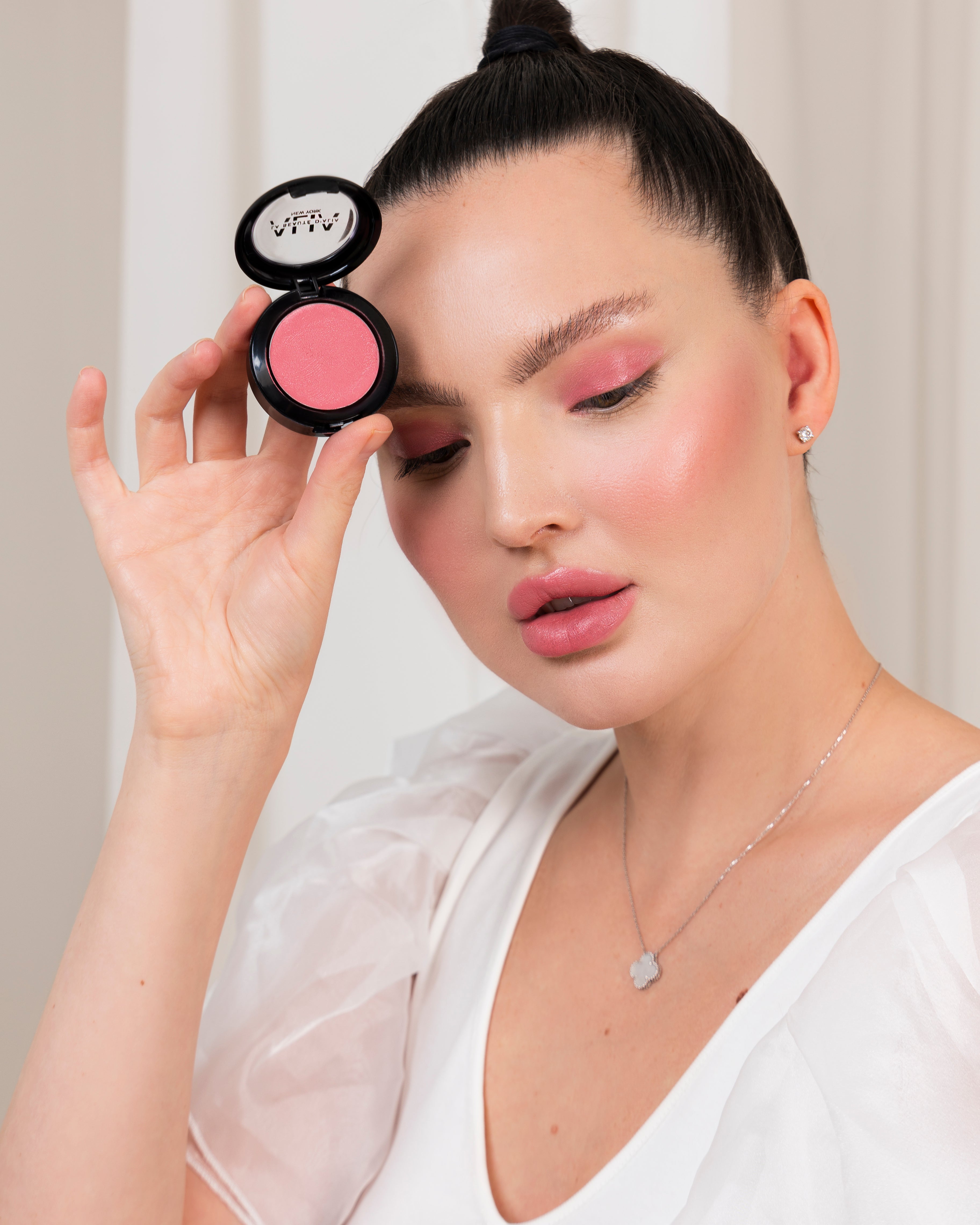 Cream Blush: Buildable, Hydrating, Natural Glow for All Skin Types