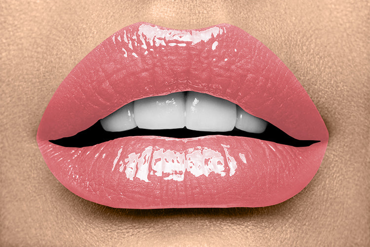 Lip Gloss: High-Shine, Non-Sticky Color for Every Tone